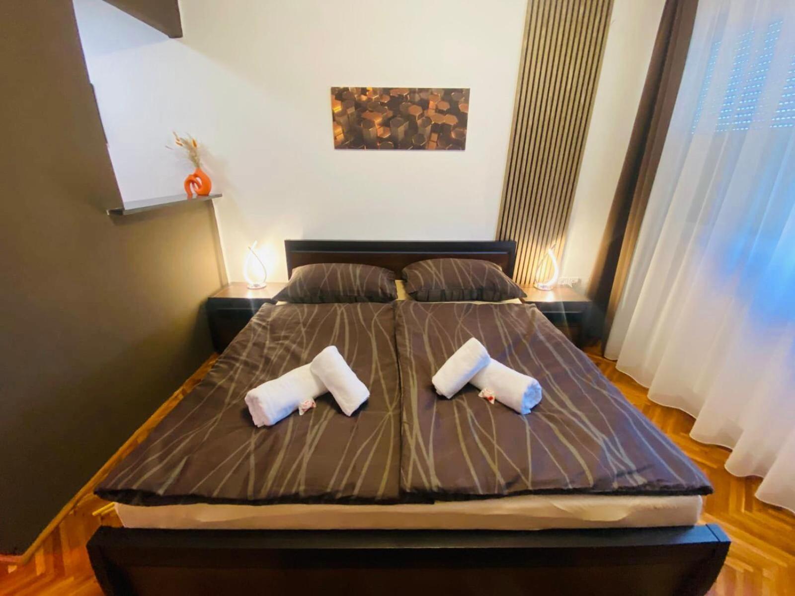Centrum Apartman Sarospatak Ngoại thất bức ảnh